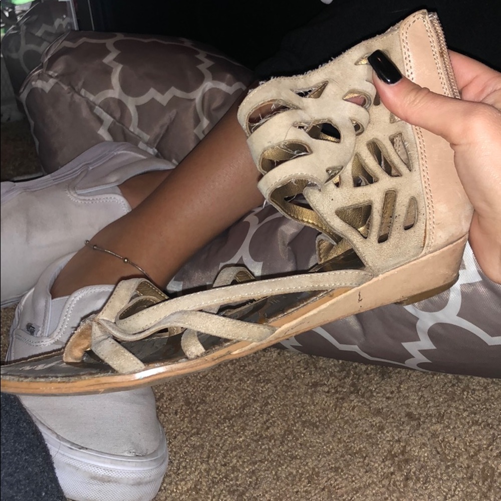 🦋2 for 25 🦋Sam Edelman Suede Strappy Sandals